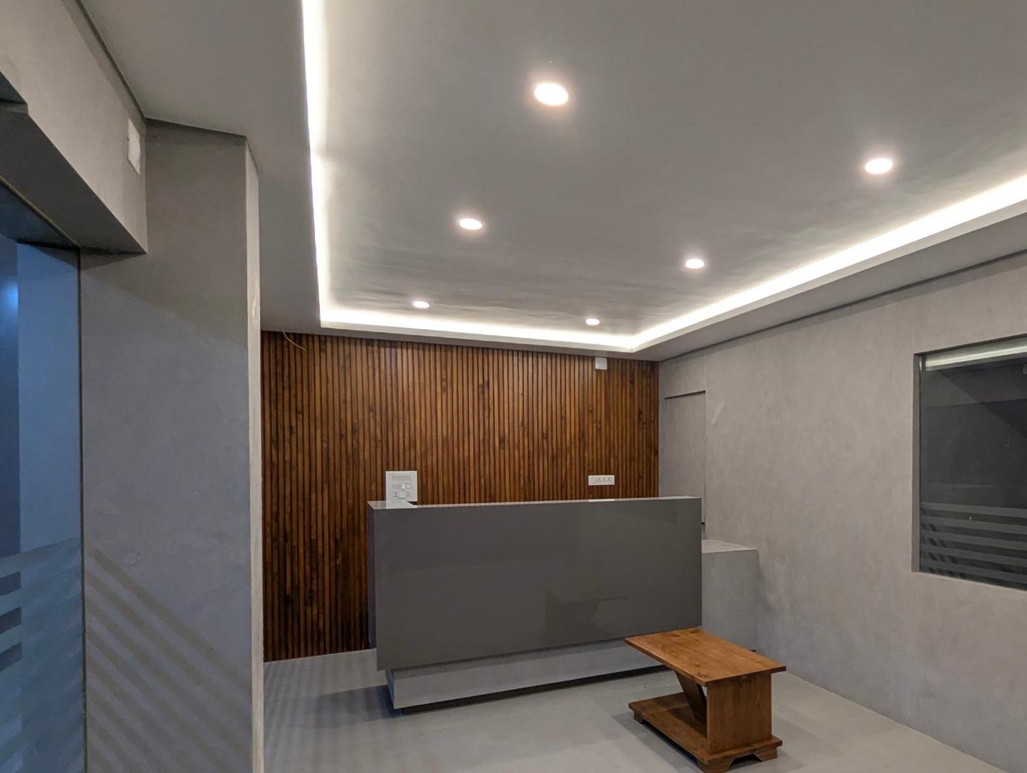 Jayalakshmi Residency Hotell Vaduvanchal Eksteriør bilde