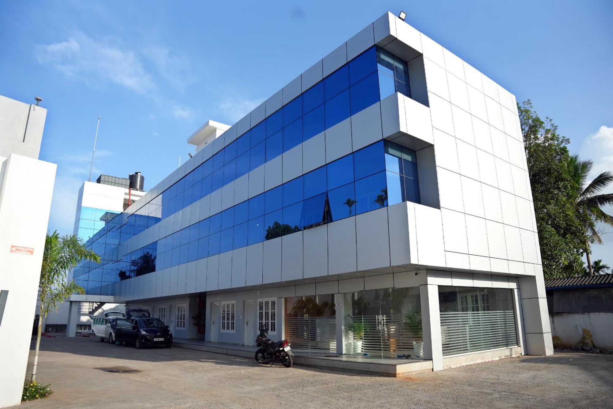Jayalakshmi Residency Hotell Vaduvanchal Eksteriør bilde